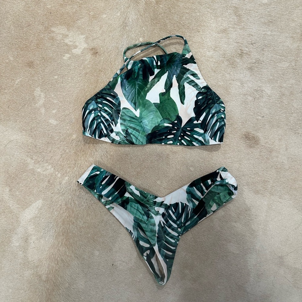 STONE FOX SWIM Monstera Fruit Namena Tucker Bikini
